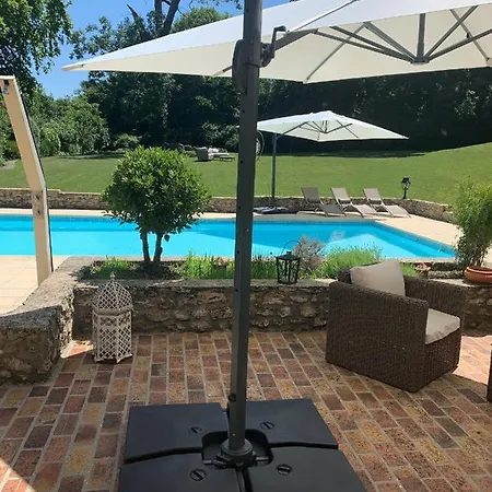 Marquise Barbot Pensión 3*