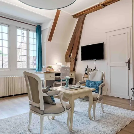 Maison d'hôtes Marquise Barbot 3*