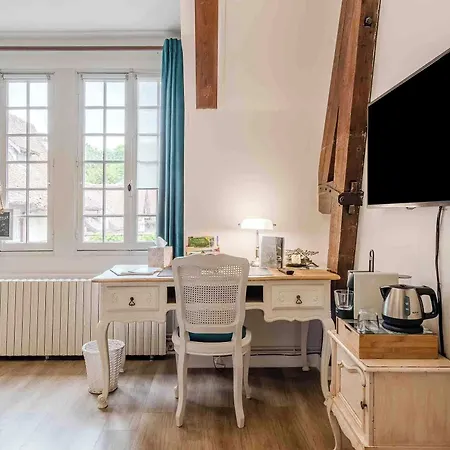 Maison d'hôtes Marquise Barbot 3*