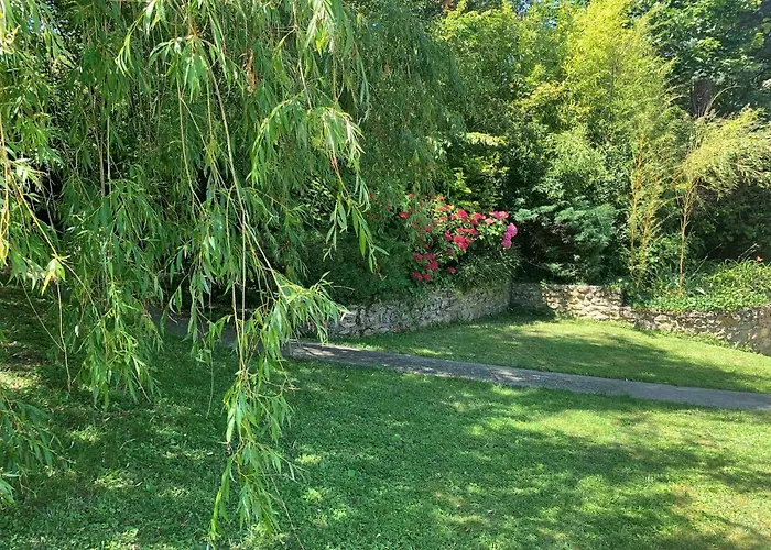 Marquise Barbot 3* Courcouronnes